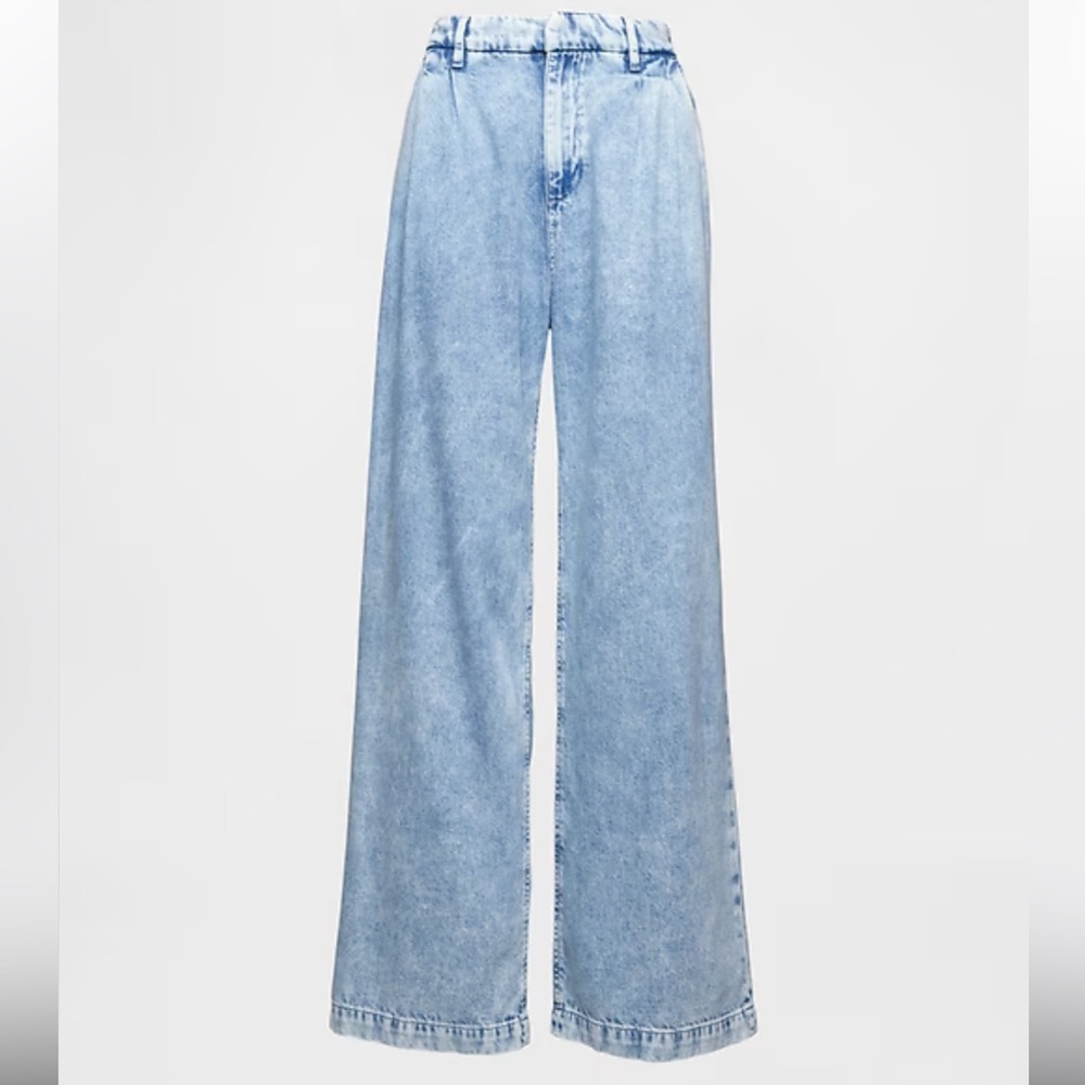 NWT Gap 365 High Rise UltraSoft Pleated Denim Trousers. Size 12. Retail $90.